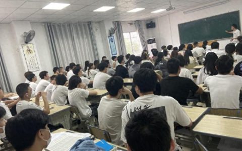 临床口腔医学大专招生分数最低多少可以录取